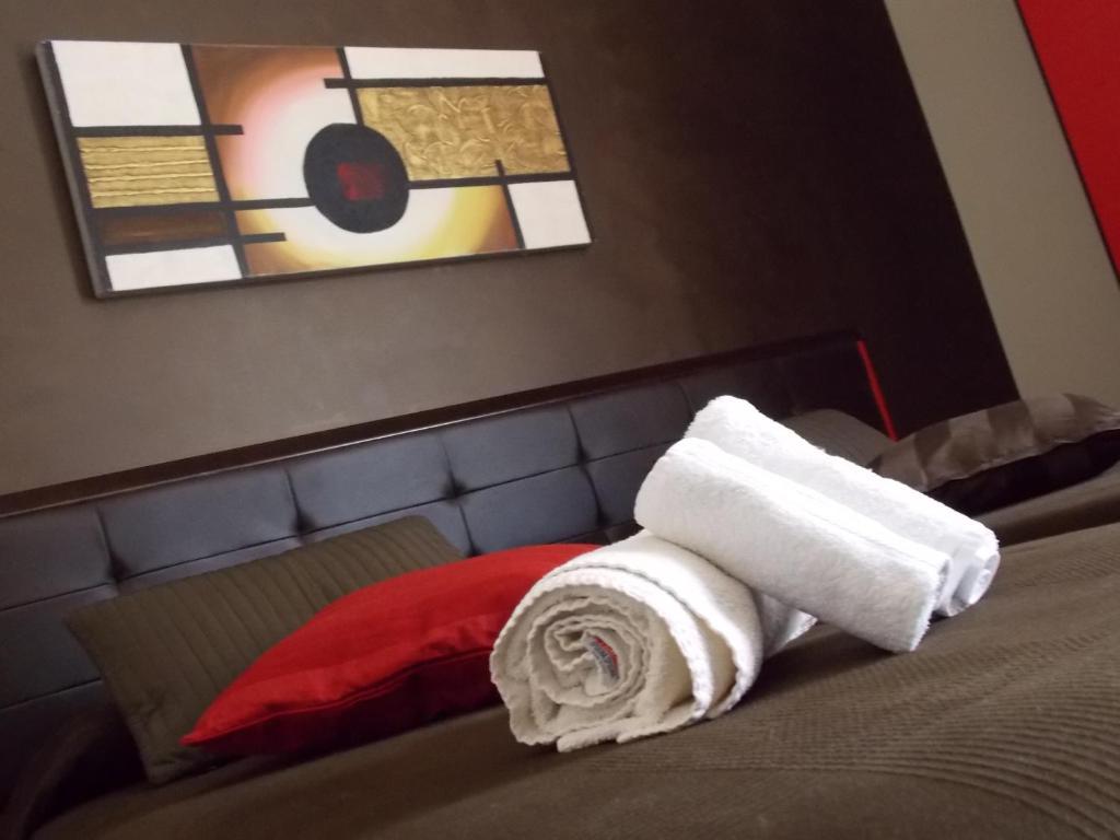 Beatus Suites And Rooms B&B Canicattì Buitenkant foto