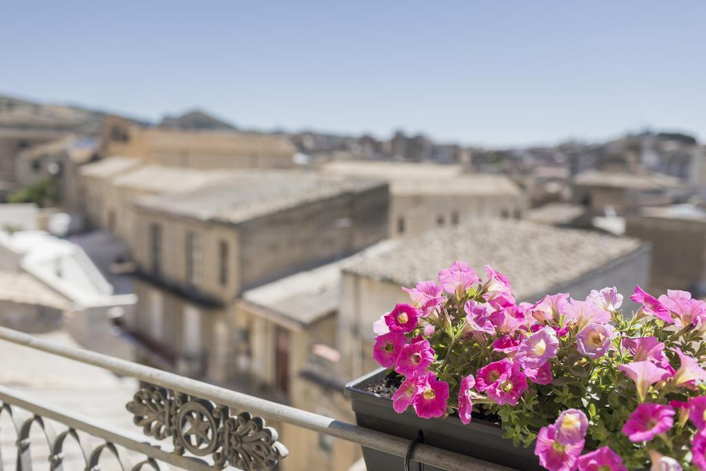 Beatus Suites And Rooms B&B Canicattì Buitenkant foto